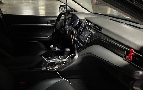 Toyota Camry, 2021 год, 2 999 999 рублей, 8 фотография
