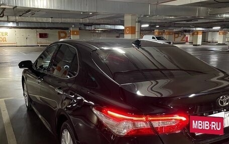 Toyota Camry, 2021 год, 2 999 999 рублей, 5 фотография