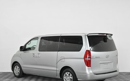 Hyundai Grand Starex Grand Starex I рестайлинг 2, 2008 год, 949 000 рублей, 3 фотография