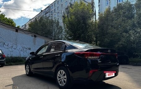 KIA Rio IV, 2018 год, 1 700 000 рублей, 4 фотография