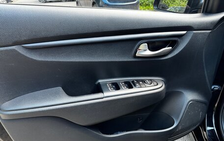KIA Rio IV, 2018 год, 1 700 000 рублей, 9 фотография
