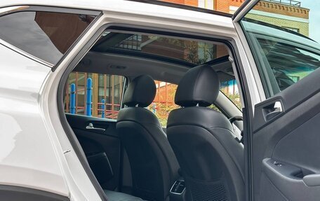 Hyundai Tucson III, 2018 год, 2 550 000 рублей, 17 фотография