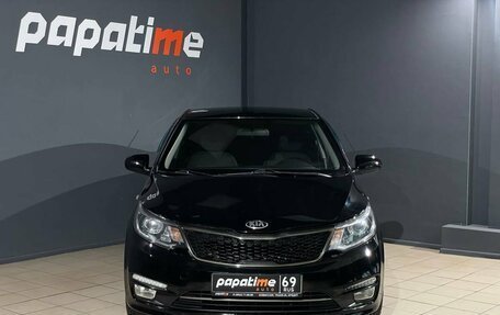 KIA Rio III рестайлинг, 2017 год, 999 000 рублей, 2 фотография