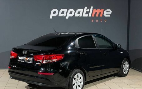 KIA Rio III рестайлинг, 2017 год, 999 000 рублей, 3 фотография