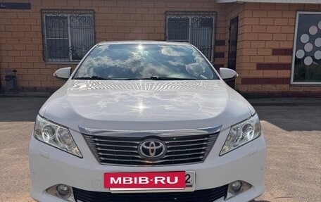 Toyota Camry, 2012 год, 1 750 000 рублей, 2 фотография