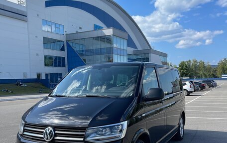 Volkswagen Multivan T6 рестайлинг, 2019 год, 3 990 000 рублей, 3 фотография