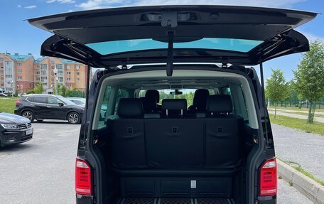 Volkswagen Multivan T6 рестайлинг, 2019 год, 3 990 000 рублей, 7 фотография