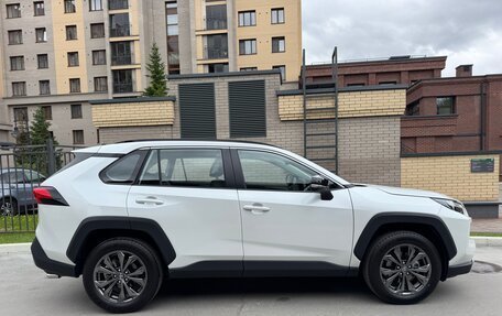 Toyota RAV4, 2025 год, 3 580 000 рублей, 6 фотография
