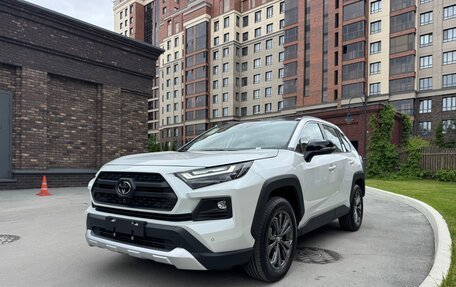 Toyota RAV4, 2025 год, 3 580 000 рублей, 2 фотография