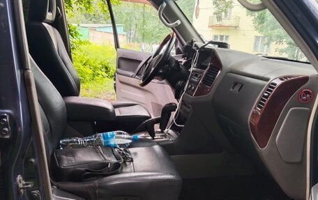 Mitsubishi Pajero III рестайлинг, 2005 год, 960 000 рублей, 3 фотография