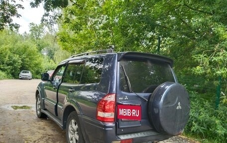 Mitsubishi Pajero III рестайлинг, 2005 год, 960 000 рублей, 4 фотография