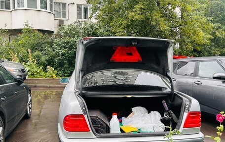Mercedes-Benz E-Класс, 1998 год, 550 000 рублей, 5 фотография