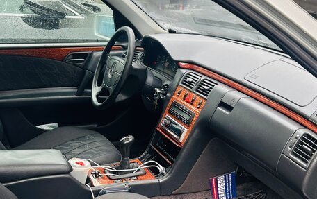 Mercedes-Benz E-Класс, 1998 год, 550 000 рублей, 7 фотография