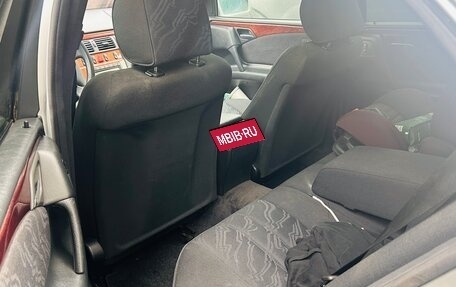 Mercedes-Benz E-Класс, 1998 год, 550 000 рублей, 11 фотография