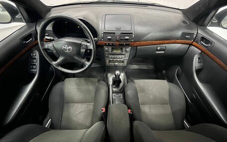 Toyota Avensis III рестайлинг, 2008 год, 675 000 рублей, 9 фотография