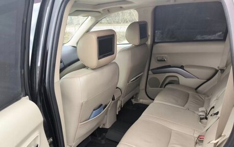 Mitsubishi Outlander III рестайлинг 3, 2008 год, 1 500 000 рублей, 2 фотография