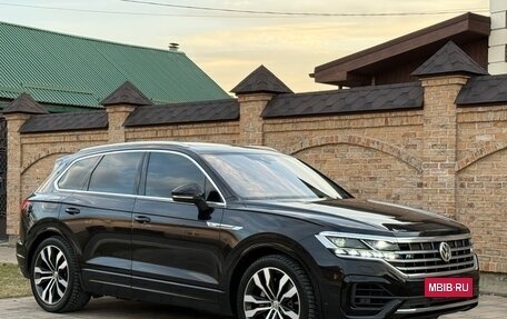 Volkswagen Touareg III, 2018 год, 3 795 000 рублей, 5 фотография