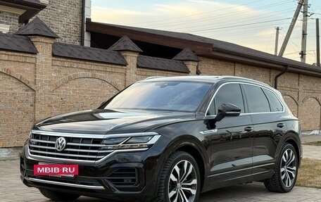 Volkswagen Touareg III, 2018 год, 3 795 000 рублей, 3 фотография