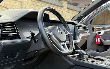 Volkswagen Touareg III, 2018 год, 3 795 000 рублей, 23 фотография