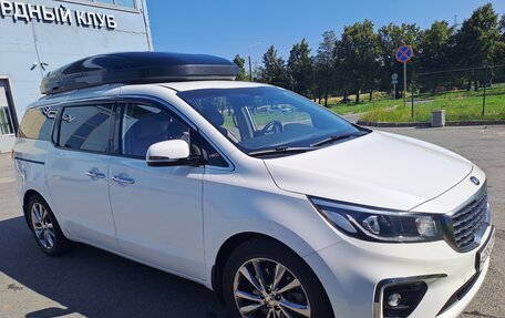 KIA Carnival III, 2019 год, 2 550 000 рублей, 3 фотография