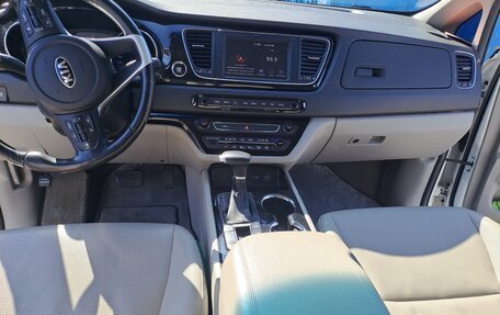 KIA Carnival III, 2019 год, 2 550 000 рублей, 11 фотография