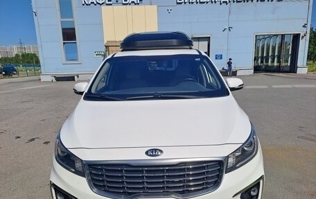 KIA Carnival III, 2019 год, 2 550 000 рублей, 24 фотография