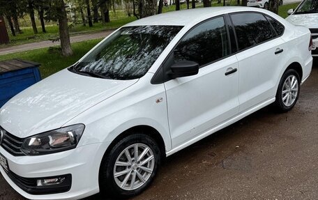 Volkswagen Polo VI (EU Market), 2018 год, 1 400 000 рублей, 2 фотография