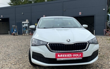 Skoda Rapid II, 2021 год, 1 500 000 рублей, 2 фотография