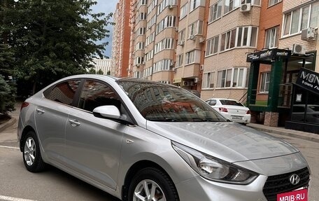 Hyundai Solaris II рестайлинг, 2017 год, 1 350 000 рублей, 7 фотография