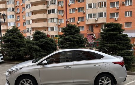 Hyundai Solaris II рестайлинг, 2017 год, 1 350 000 рублей, 22 фотография
