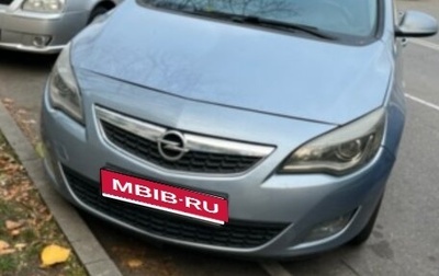 Opel Astra J, 2011 год, 700 000 рублей, 1 фотография