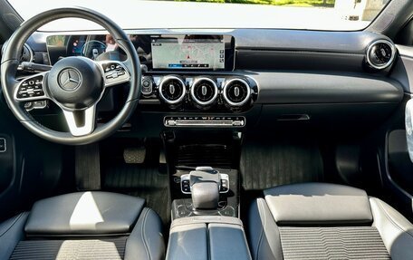 Mercedes-Benz A-Класс, 2019 год, 2 480 000 рублей, 8 фотография