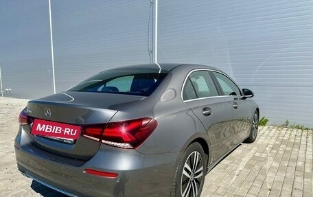 Mercedes-Benz A-Класс, 2019 год, 2 480 000 рублей, 10 фотография