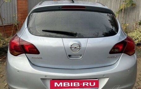 Opel Astra J, 2011 год, 700 000 рублей, 4 фотография