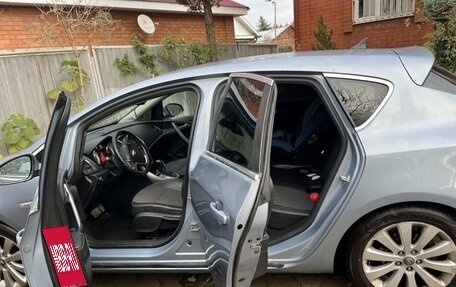Opel Astra J, 2011 год, 700 000 рублей, 7 фотография