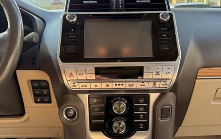 Toyota Land Cruiser Prado 150 рестайлинг 2, 2019 год, 5 680 000 рублей, 5 фотография
