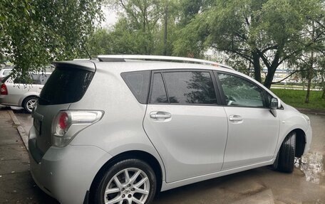 Toyota Verso I, 2009 год, 1 020 000 рублей, 4 фотография
