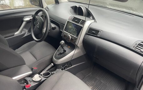 Toyota Verso I, 2009 год, 1 020 000 рублей, 6 фотография