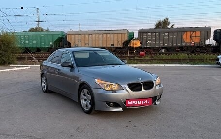BMW 5 серия, 2003 год, 920 000 рублей, 3 фотография