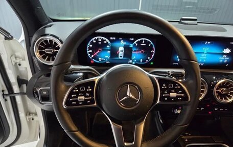 Mercedes-Benz A-Класс, 2022 год, 2 611 000 рублей, 15 фотография