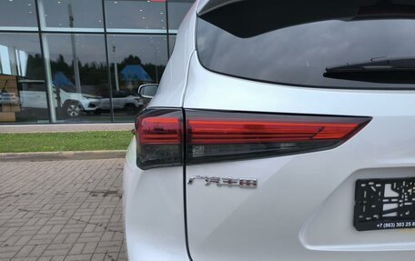 Toyota Highlander, 2025 год, 5 390 000 рублей, 9 фотография