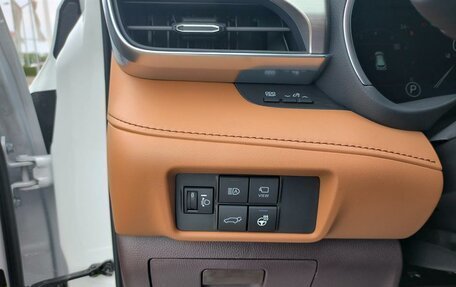 Toyota Highlander, 2025 год, 5 390 000 рублей, 17 фотография