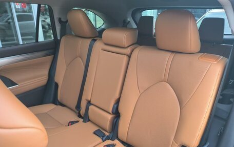 Toyota Highlander, 2025 год, 5 390 000 рублей, 37 фотография