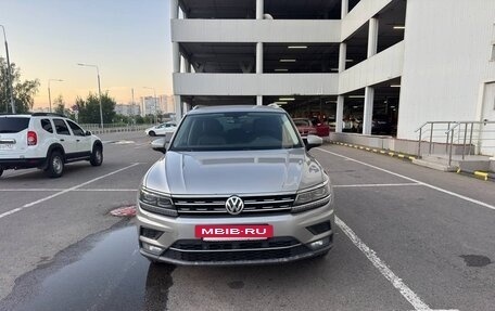 Volkswagen Tiguan II, 2017 год, 2 100 000 рублей, 3 фотография