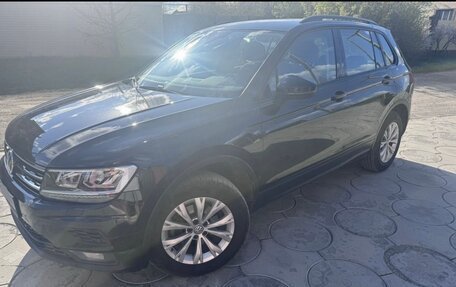 Volkswagen Tiguan II, 2020 год, 2 450 000 рублей, 1 фотография