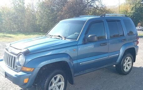 Jeep Cherokee, 2005 год, 650 000 рублей, 2 фотография