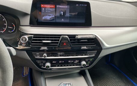 BMW 5 серия, 2018 год, 3 500 000 рублей, 11 фотография
