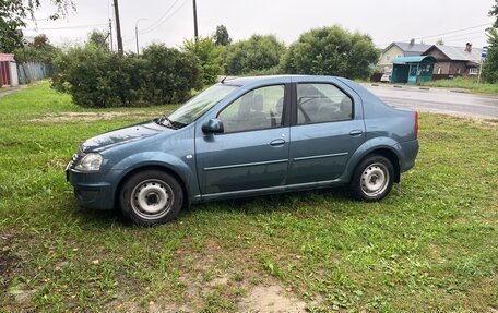 Renault Logan I, 2010 год, 600 000 рублей, 3 фотография