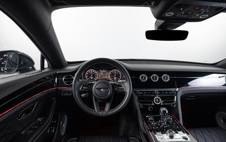 Bentley Flying Spur, 2021 год, 17 990 000 рублей, 12 фотография