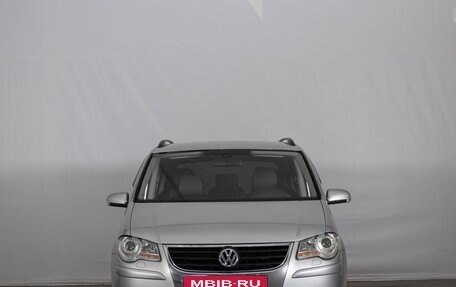 Volkswagen Touran III, 2008 год, 684 000 рублей, 2 фотография